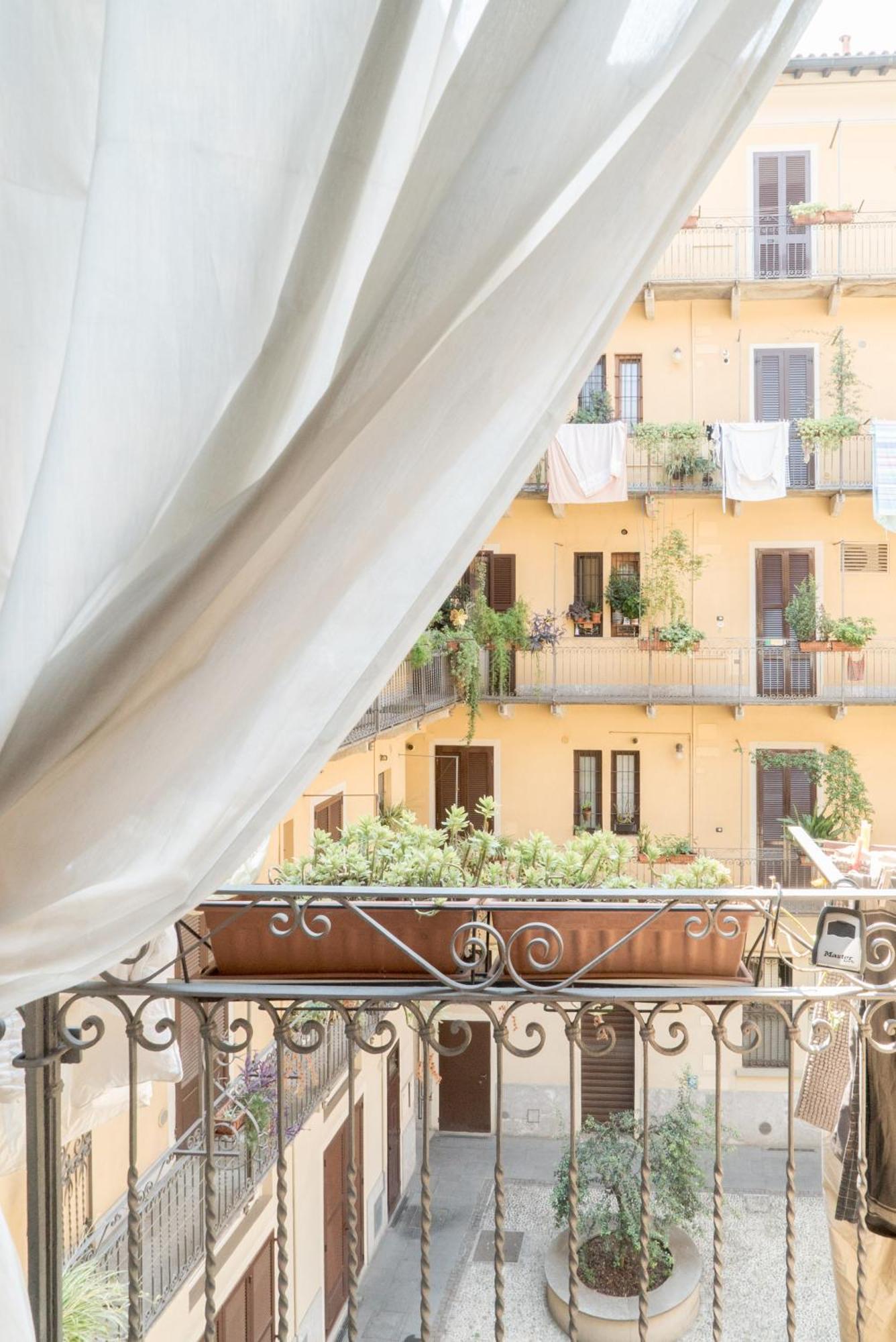 Charming Milanese Aparment Appartement Buitenkant foto